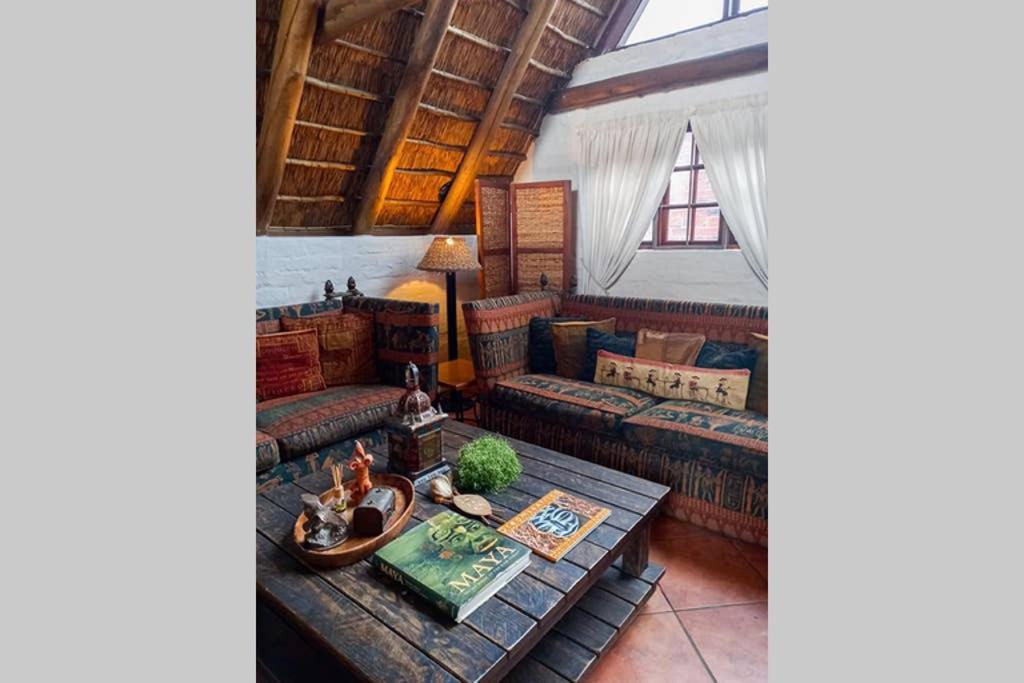 Pantera Lodge & Cheetah Cottage โจฮันเนสเบิร์ก ภายนอก รูปภาพ